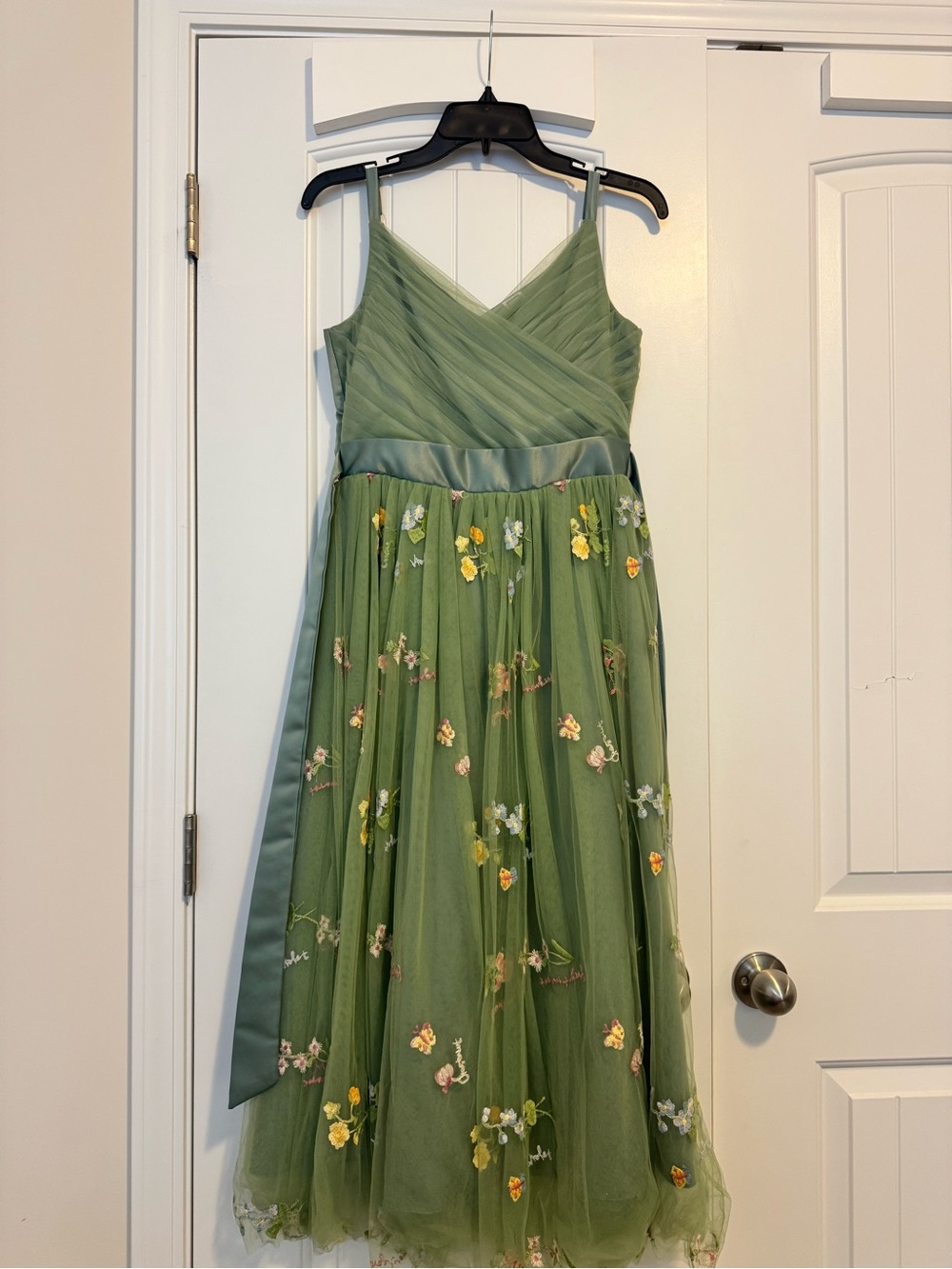 Obeeii Girls Size 12 Sage Green Floral Embroidered Tulle Flower Girl Dress
